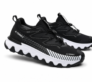 کتونی آدیداس تیرکس  Adidas Terrex ویتنامی سایز ۴۰ تا ۴۵